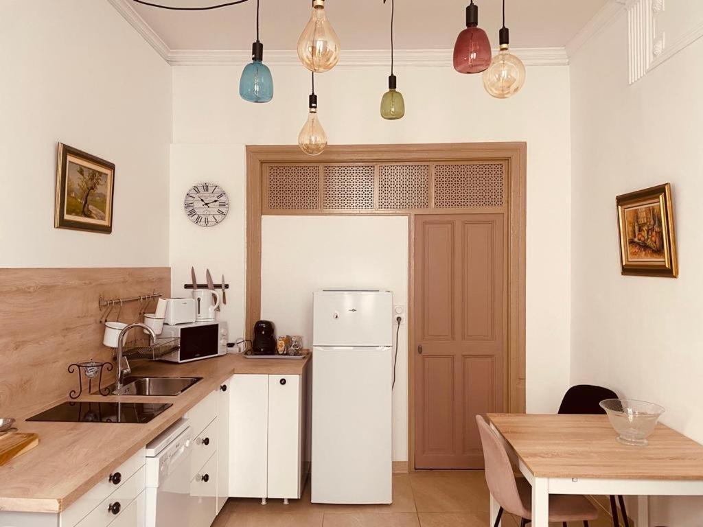 Appartement De Charme Avignone Esterno foto