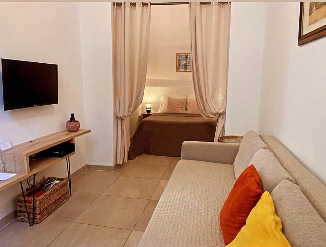 Appartement De Charme Avignone Esterno foto